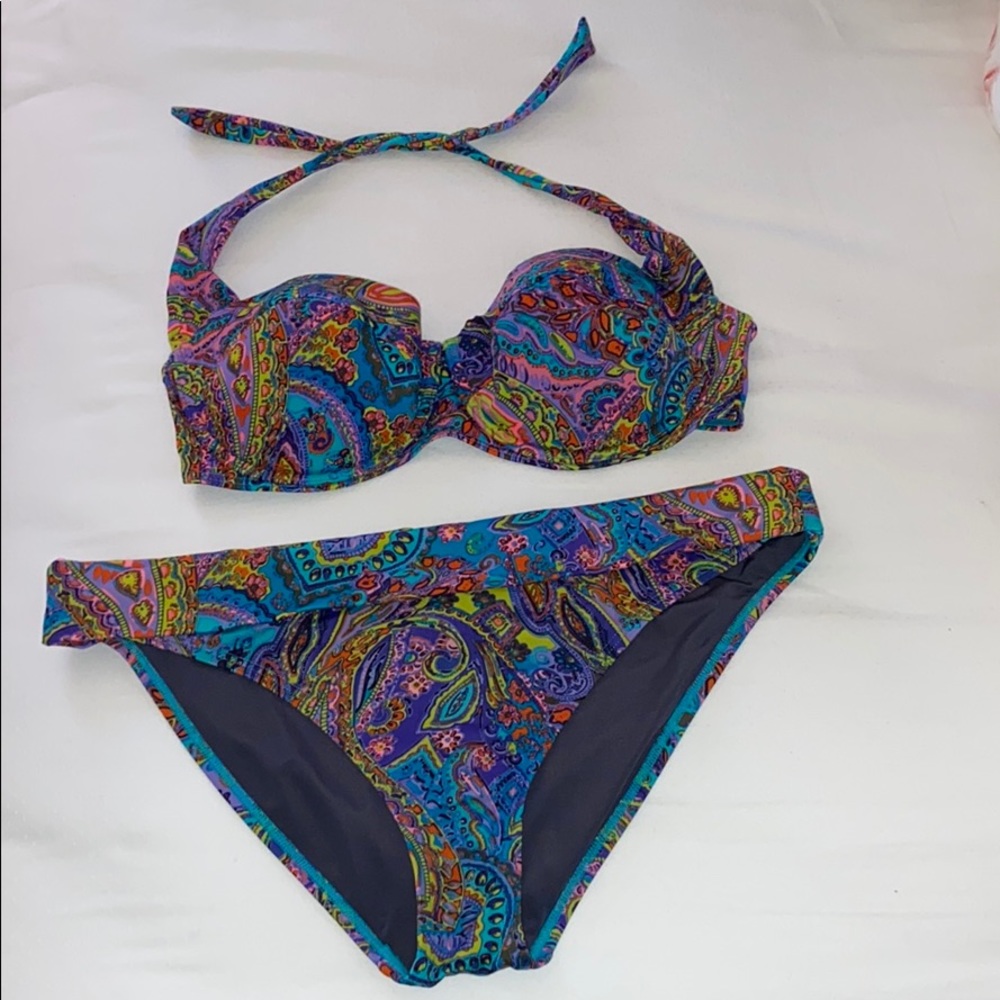 Victoria Secret Underwire Bikini Top & Bottom